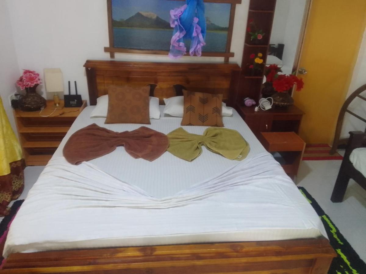 Sigiriya Village Home Stay & Private Room Exterior photo